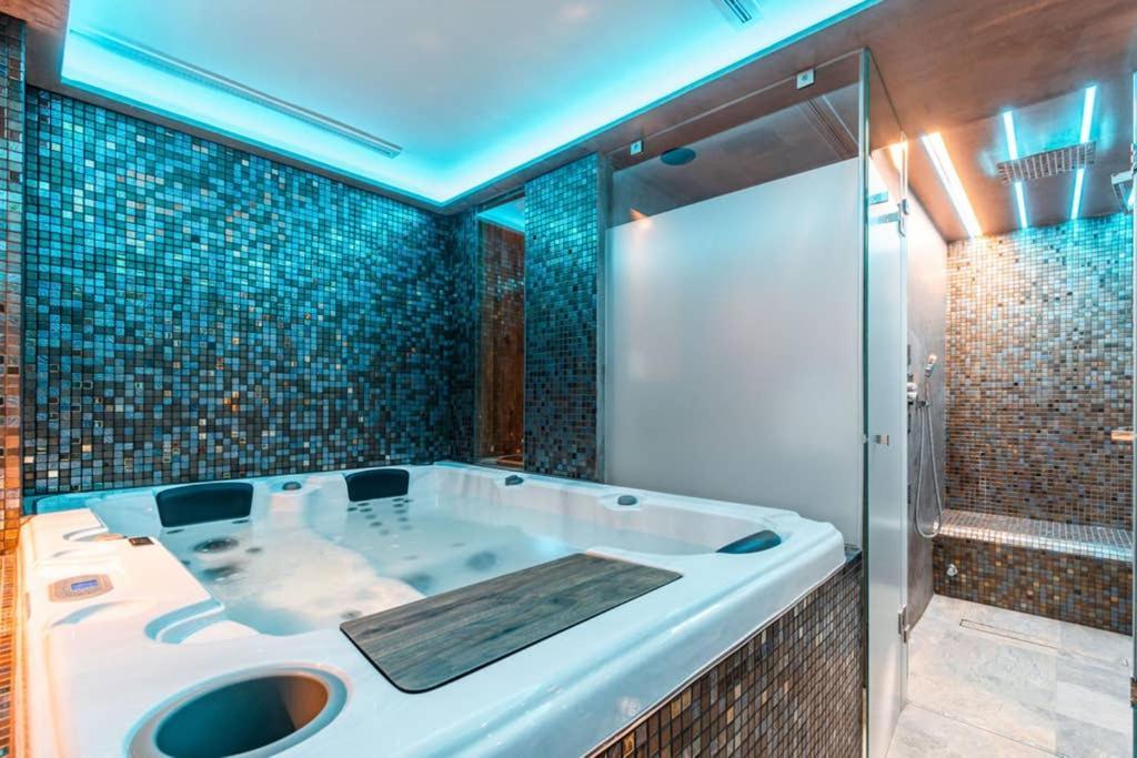The Minipenthouse Terrace & Spa Paço de Arcos Zewnętrze zdjęcie