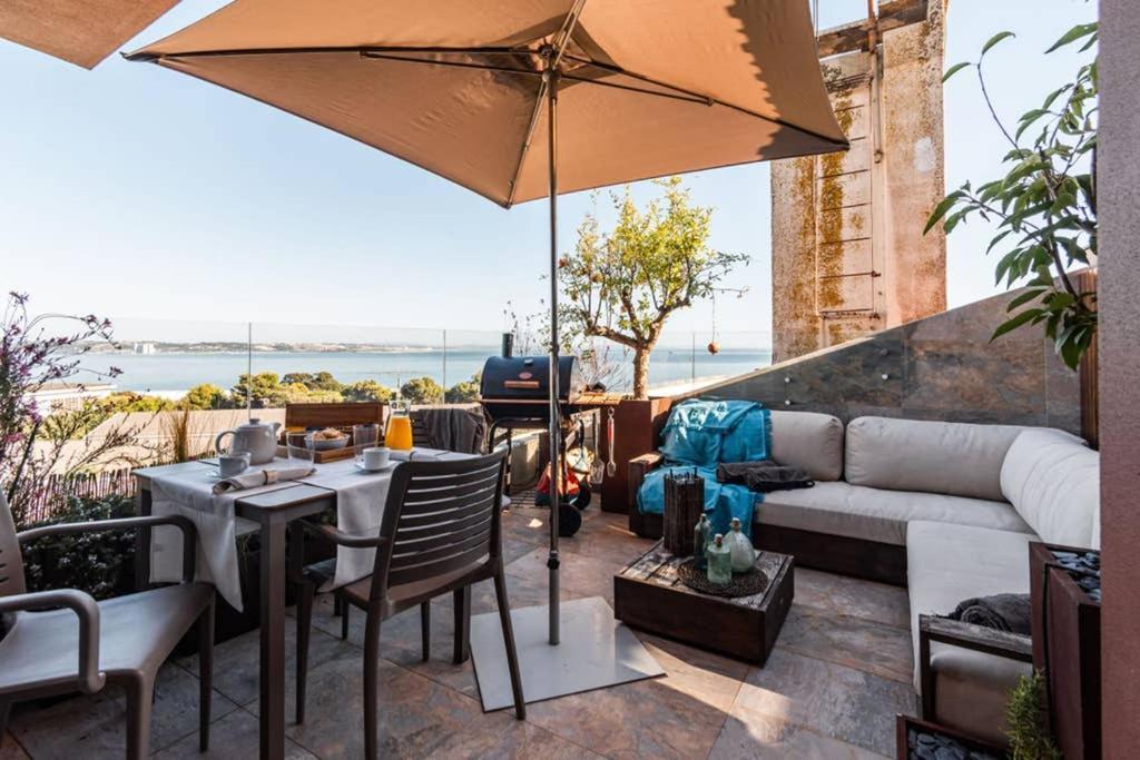 The Minipenthouse Terrace & Spa Paço de Arcos Zewnętrze zdjęcie