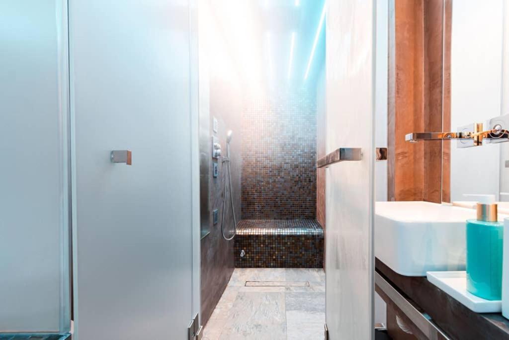 The Minipenthouse Terrace & Spa Paço de Arcos Zewnętrze zdjęcie
