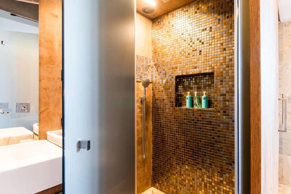 The Minipenthouse Terrace & Spa Paço de Arcos Zewnętrze zdjęcie